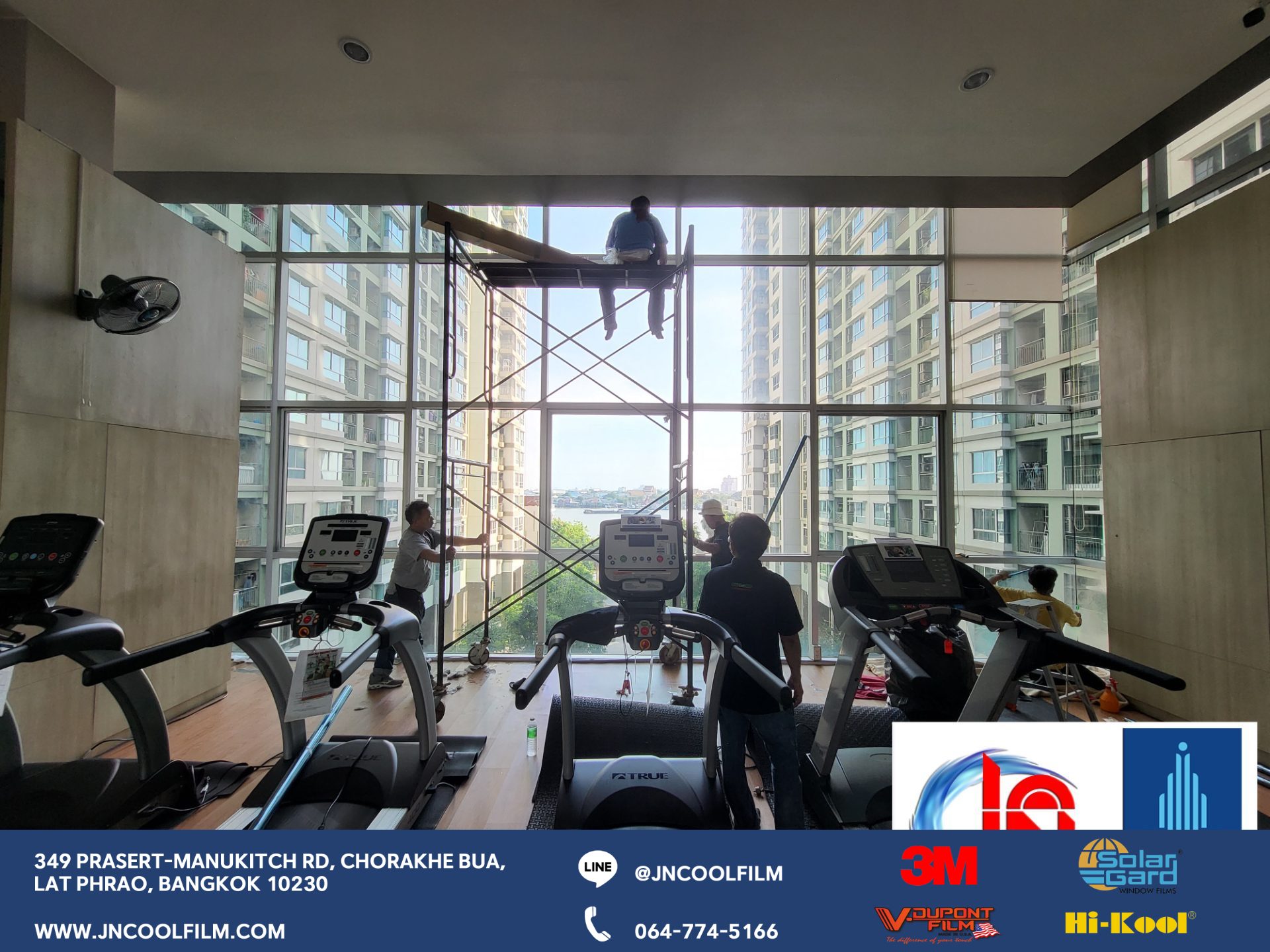 Install V-Dupont VCC7010 window film at the Lumpini building to improve visual comfort and save energy. - photo 2