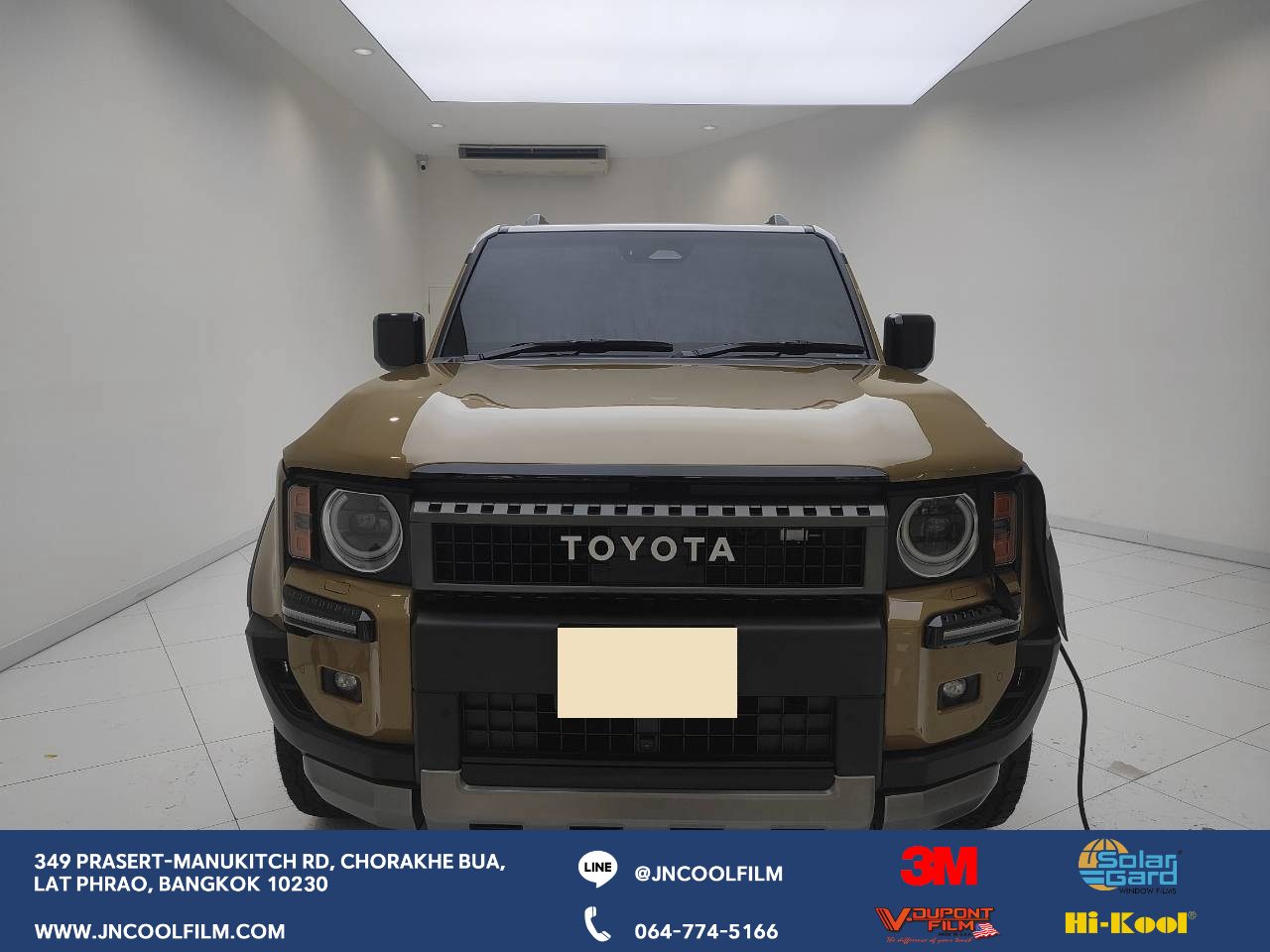 Enhance comfort and privacy in your Toyota Land Cruiser with 3M Ceramic Absolute window film