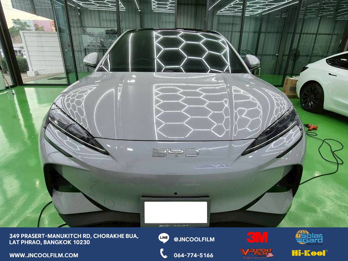 Review of the installation of V-Dupont window tint on a BYD SEALLION 7 electric car, covering the entire vehicle including the roof - photo 1